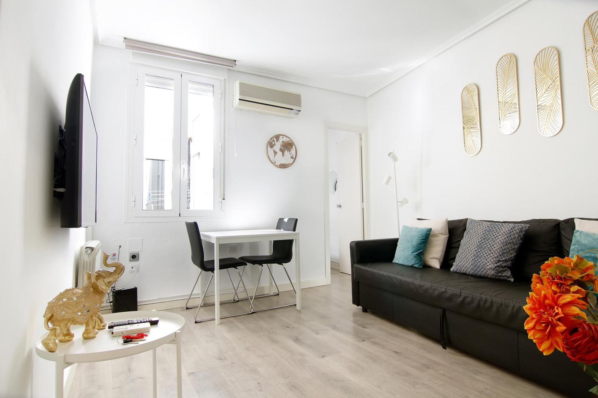 Precioso Apartamento Palacio Real, Madrid Bagian luar foto